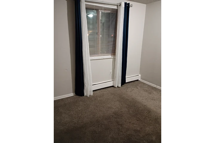 $650 : Rento cuarto image 2