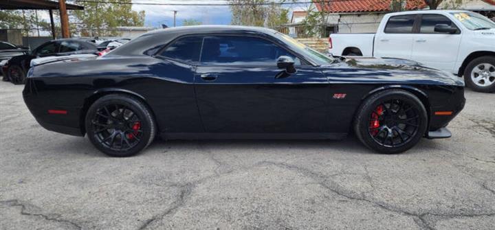 $27995 : 2015 Challenger SRT 392 image 3