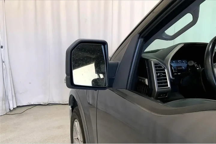 $17761 : Ford F-150 2016 4x2 Lariat 4 image 10