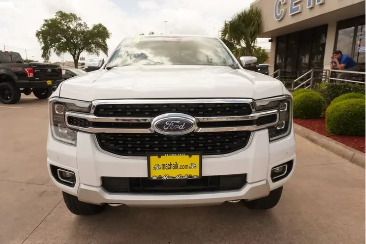 $39725 : Ford Ranger 2024 4x4 Lariat image 2