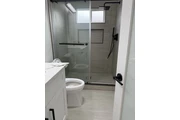 $1300 : Cuarto con baño compartido thumbnail