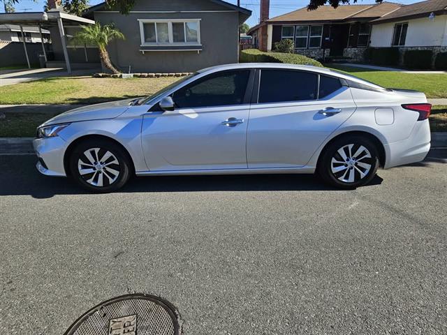 $11900 : ALTIMA image 2