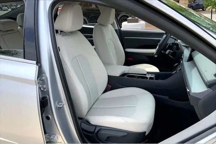 $25988 : Hyundai SONATA 2025 AWD SEL image 9