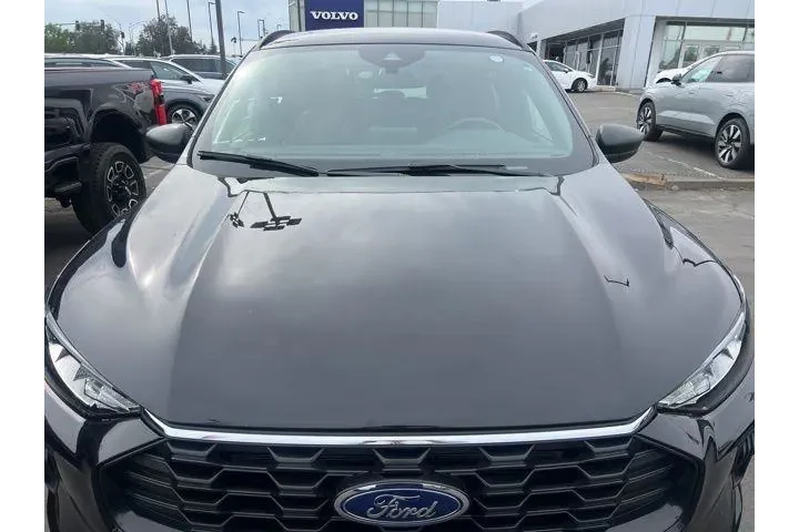 $31988 : Ford Escape 2025 AWD ST-Line image 2