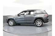 $27800 : Jeep Grand Cherokee 2022 4x4 thumbnail