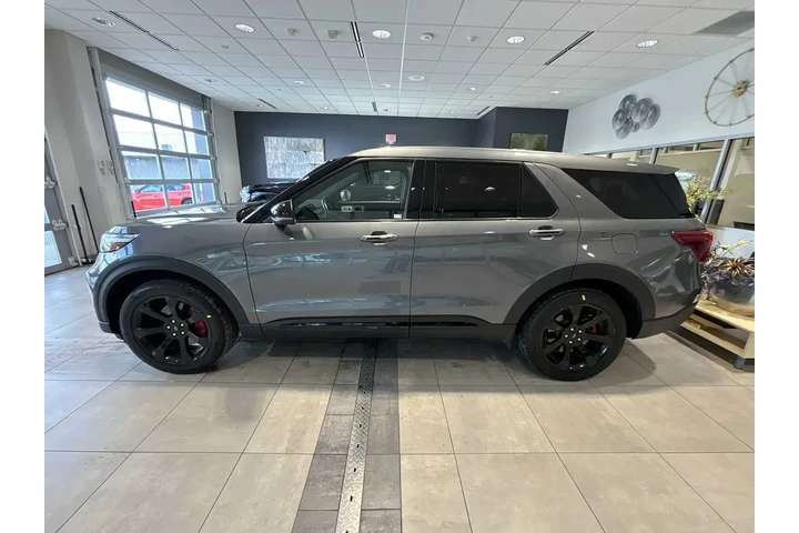 $36987 : Ford Explorer 2022 AWD ST 4d image 6