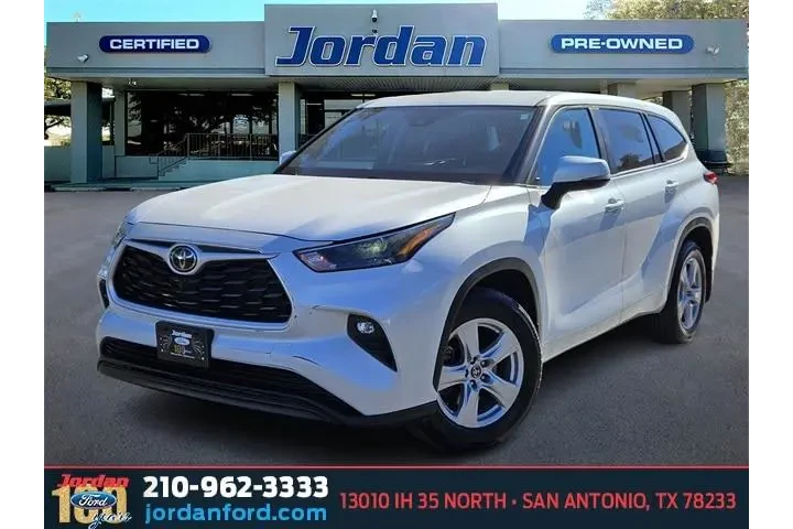 $28475 : Toyota Highlander 2023 AWD L image 1