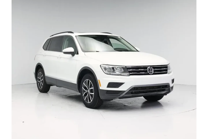 $19998 : Volkswagen Tiguan 2020 SE 4d image 1