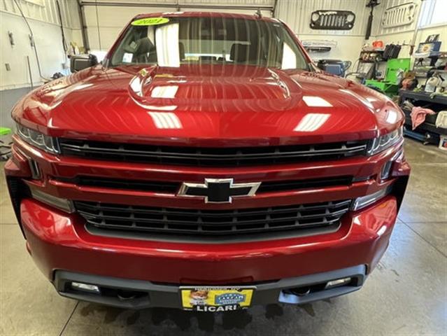 $44995 : 2021 Silverado 1500 RST image 2