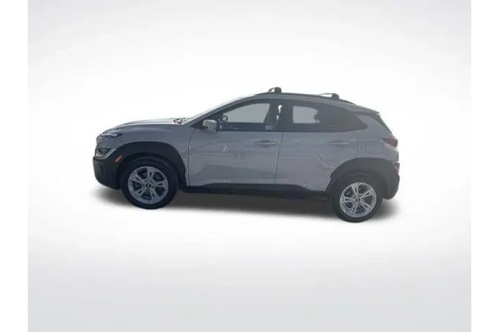 $19987 : Hyundai KONA 2023 AWD SEL 4d image 2