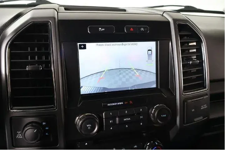 $28250 : Ford F-150 2018 4x4 Lariat 4 image 6