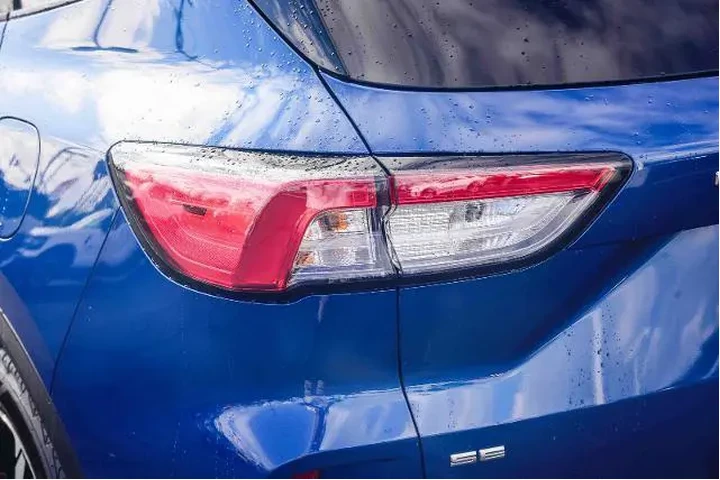 $20995 : Ford Escape 2022 SE 4dr SUV image 7