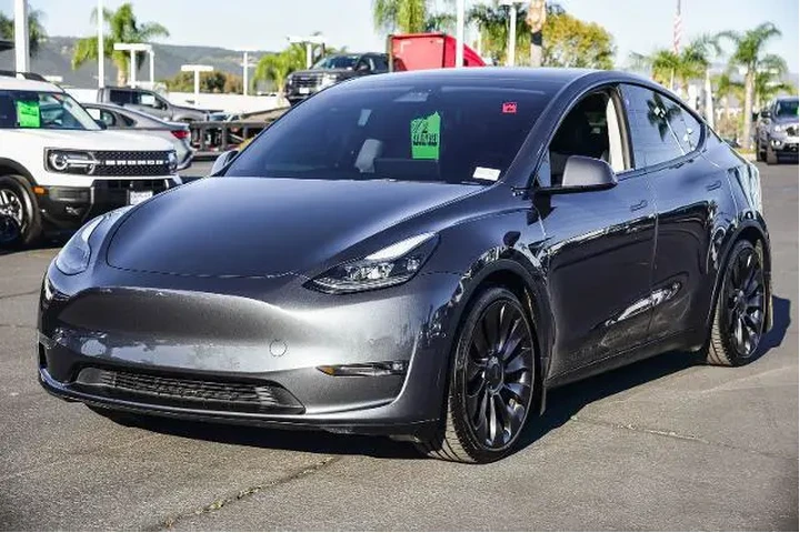 $29995 : Tesla Model Y 2022 AWD Perfo image 3