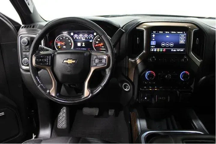 $31982 : Chevrolet Silverado 1500 202 image 2