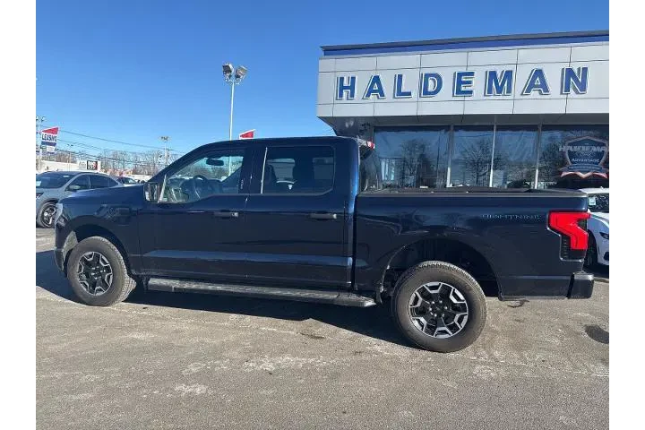 $38995 : Ford F-150 Lightning 2022 AW image 6