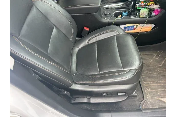 $27568 : Chevrolet Traverse 2021 4x4 image 2