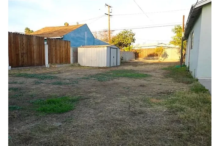 $1000 : ^* ALL UTILITIES INCLUDED *^ image 1