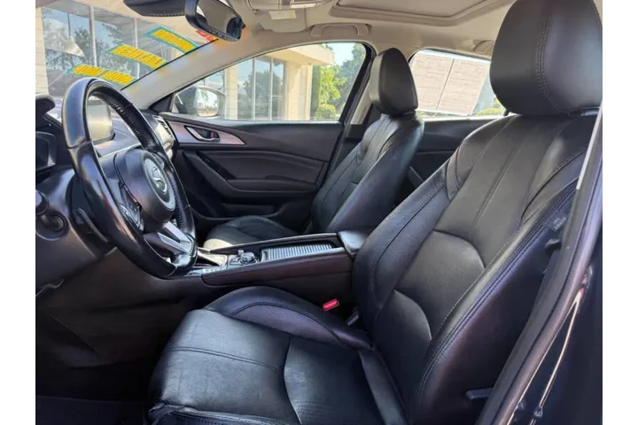 $19995 : 2018 MAZDA3 Grand Touring image 8