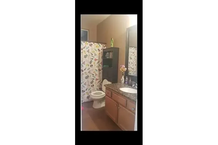 $1000 : Renta de cuarto image 4