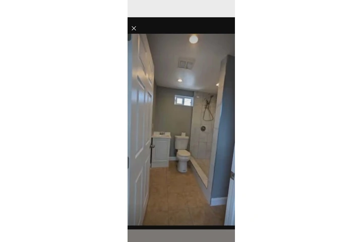 $2400 : Casa en renta image 2