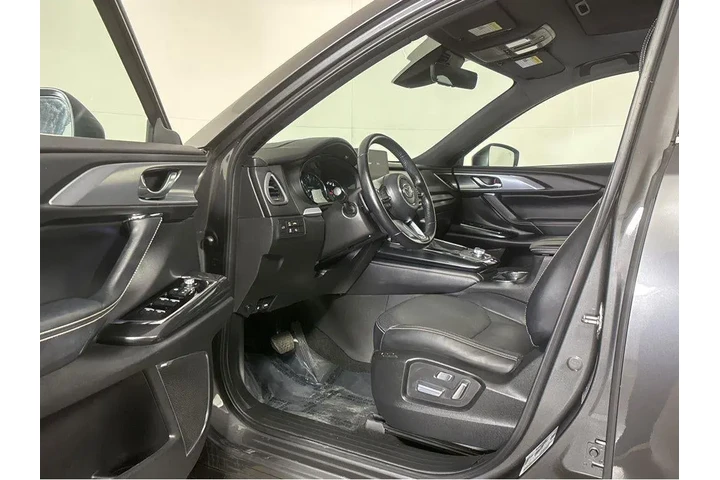 $27990 : 2023 CX9 GRNDTR image 2