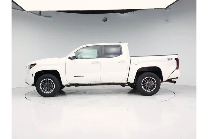 $38998 : Toyota Tacoma 2024 4x4 TRD S image 3
