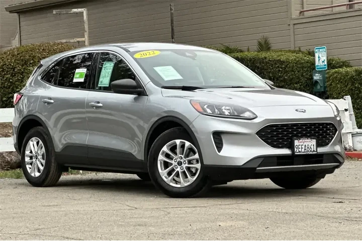 $19997 : Ford Escape 2022 SE 4dr SUV image 2