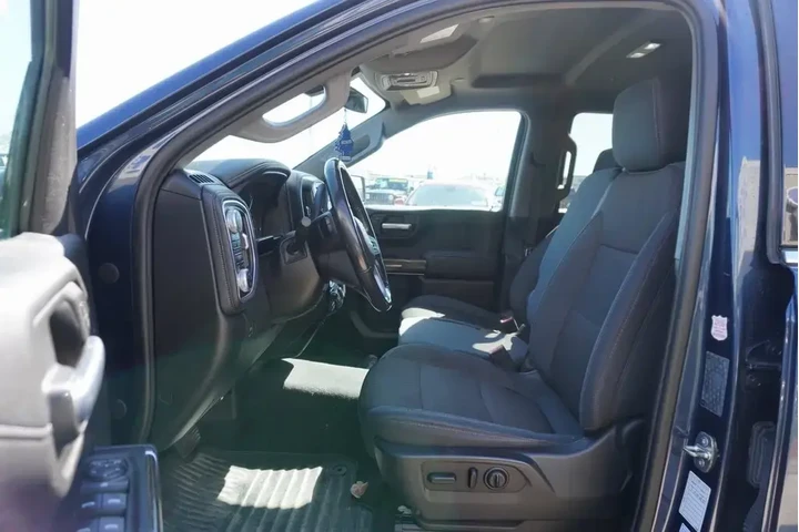 $30888 : GMC Sierra 1500 2019 4x4 SLE image 7