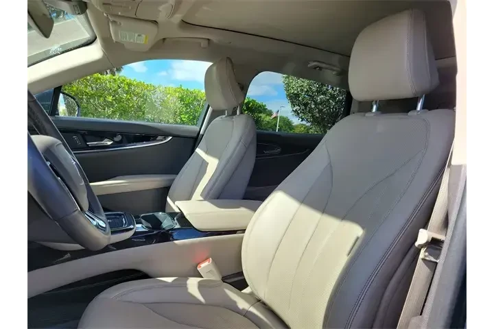 $32990 : Lincoln Nautilus 2022 AWD Re image 10