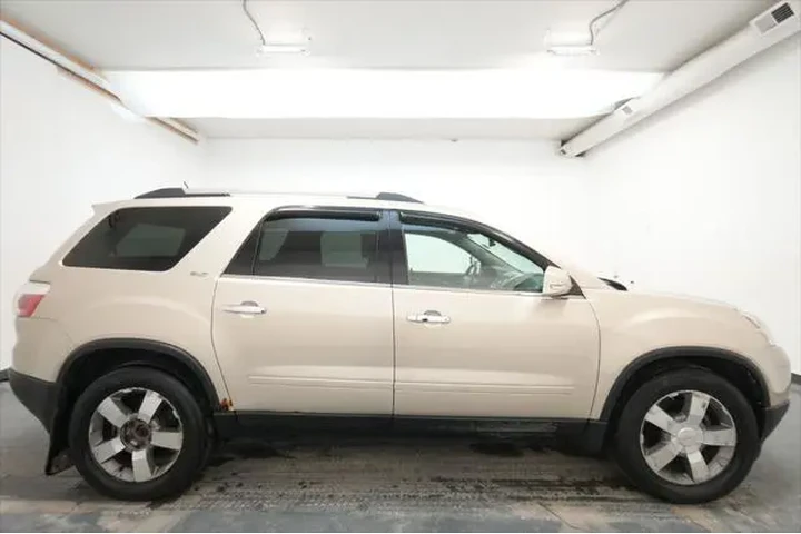$3900 : GMC Acadia 2011 AWD SLT-1 4d image 9