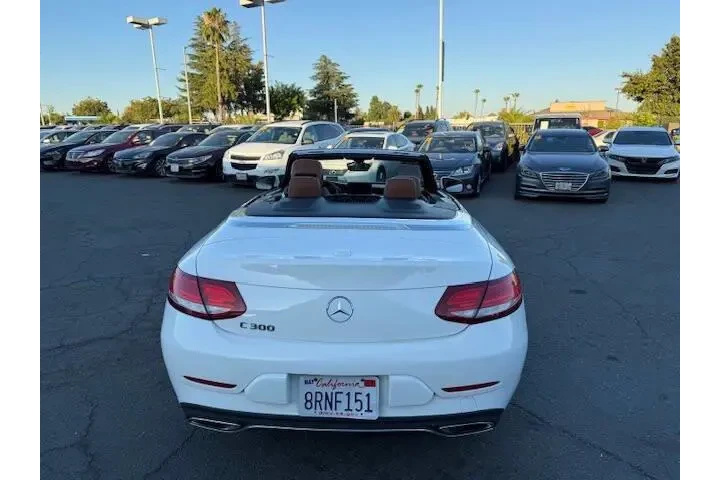 $27595 : Mercedes-Benz C-Class 2017 C image 6