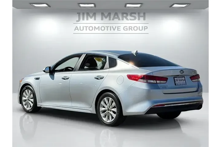 $9988 : Kia Optima 2017 LX 4dr Sedan image 4