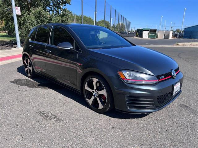 $12495 : 2015 Golf GTI SE image 2