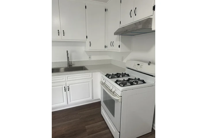 $2195 : WESTMINSTER APARTAMENTO image 4
