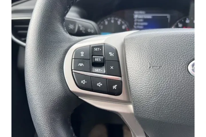 $34345 : Ford Explorer 2023 AWD XLT 4 image 9