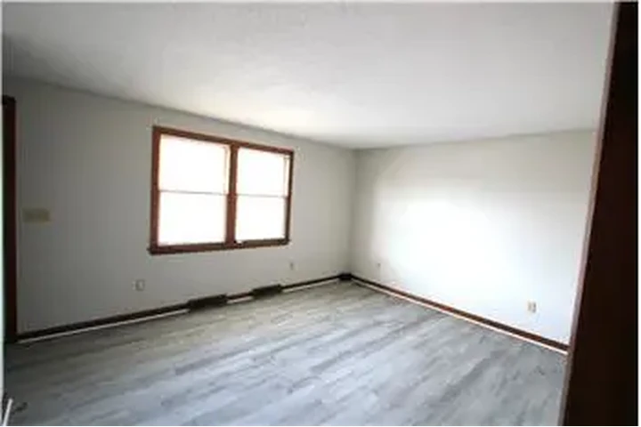 $2600 : Rental property with 2 bedro image 7