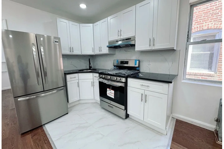 $2600 : En renta – Ozone Park image 1