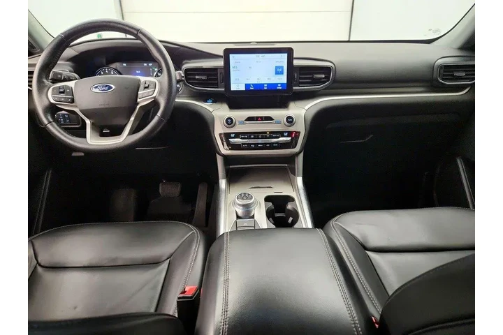 $25998 : Ford Explorer 2021 AWD XLT 4 image 9