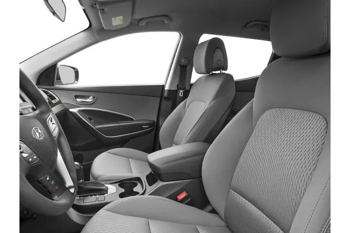 $9000 : Hyundai SANTA FE Sport 2017 image 9