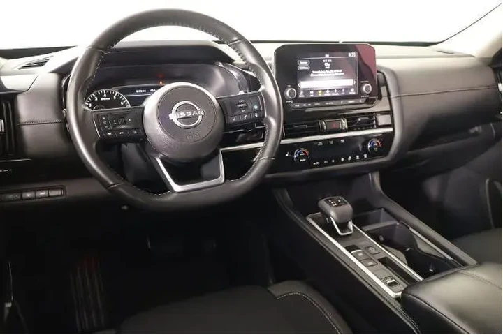 $31410 : Nissan Pathfinder 2025 SV 4d image 2