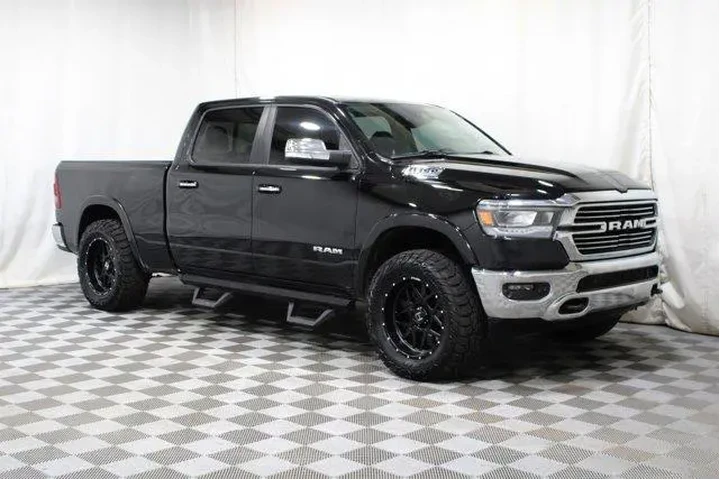 $39918 : Ram 1500 2022 4x4 Laramie 4d image 1