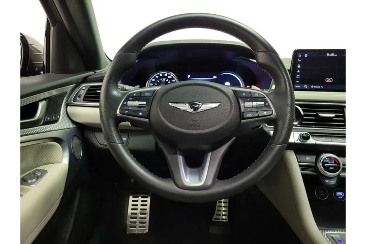 $30998 : Genesis G70 2023 2.0T 4dr Se image 10