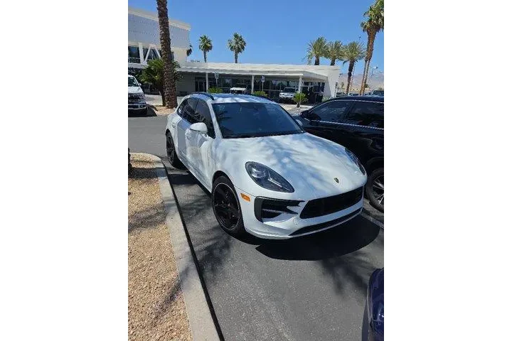 $39312 : Porsche Macan 2019 AWD S 4dr image 1