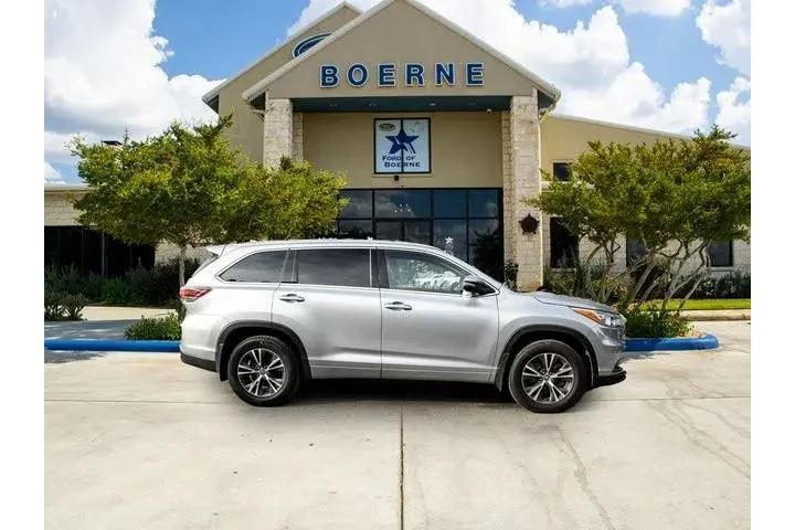 $20987 : Toyota Highlander 2016 XLE 4 image 6