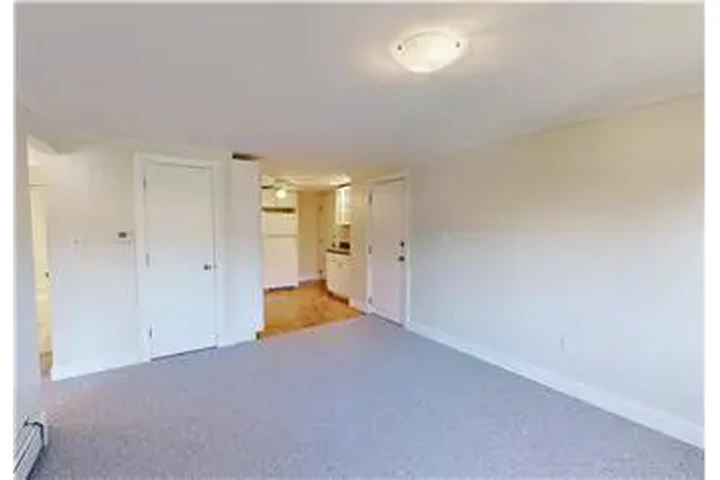 $2500 : Rental property with 2 bedro image 8