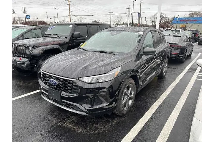 $25444 : Ford Escape 2024 ST-Line 4dr image 1