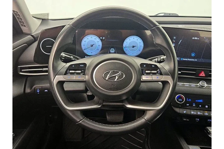 $20998 : Hyundai ELANTRA 2023 SEL 4dr image 10