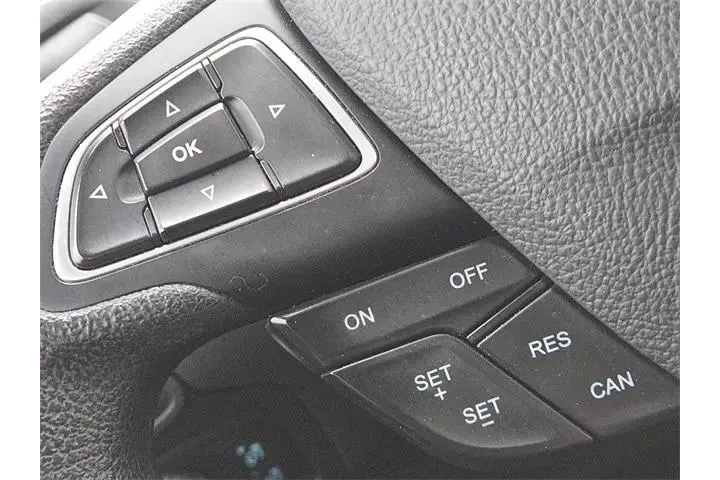 $9254 : Ford Focus 2017 SEL 4dr Hatc image 5