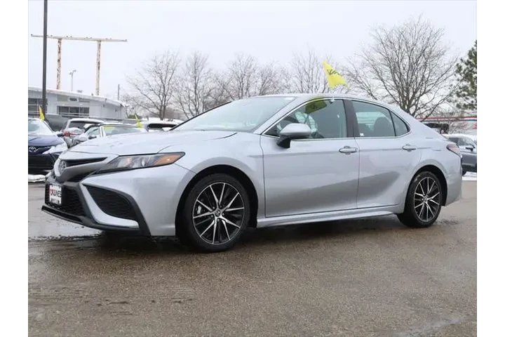 $24777 : Toyota Camry 2024 SE 4dr Sed image 5