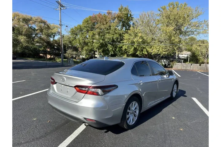$17999 : 2021 Camry LE image 6